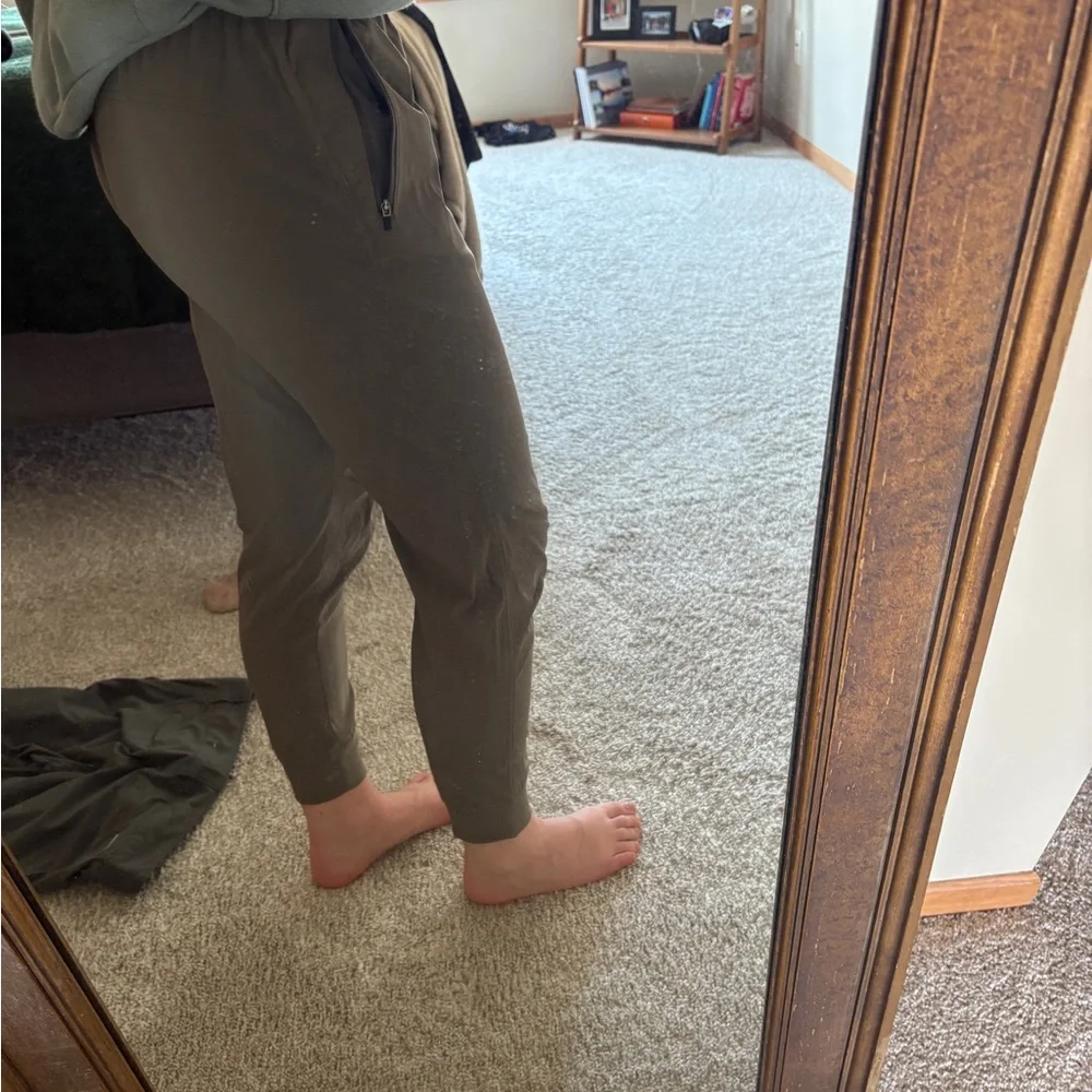 Eddie Bauer Jogger / Outdoor Pants - Picture 2 of 11